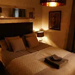 Modern Chic Apartment, Lift Access & Free Parking