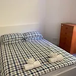 Spacious City Center Main Door 3 Bedrooms Flat