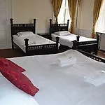 Abbots House Hotel - B&B