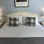 Chessels Court Apartment
