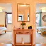 2 Bedroom Flat In Edinburgh