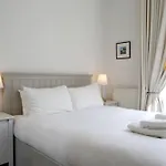 2 Bedroom Flat In New Town