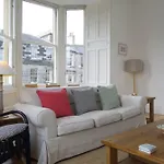 2 Bedroom Flat In New Town