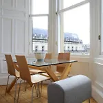 2 Bedroom Flat In New Town