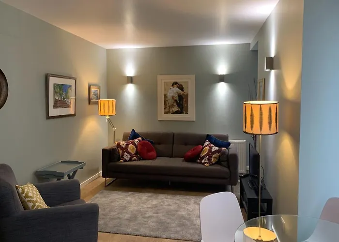 Bright And Stylish Apartment - Old Town