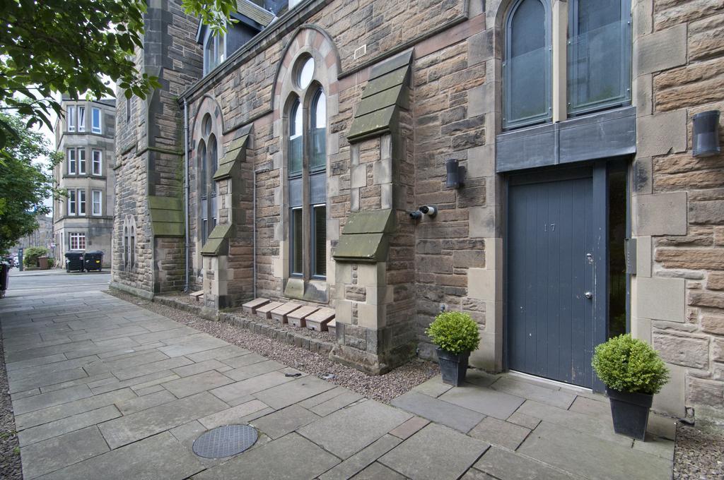 Apartment Church *