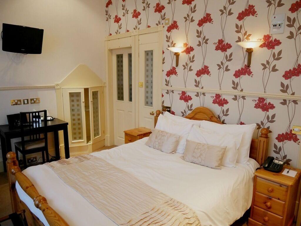 Ceilidh-donia Hotel 3*