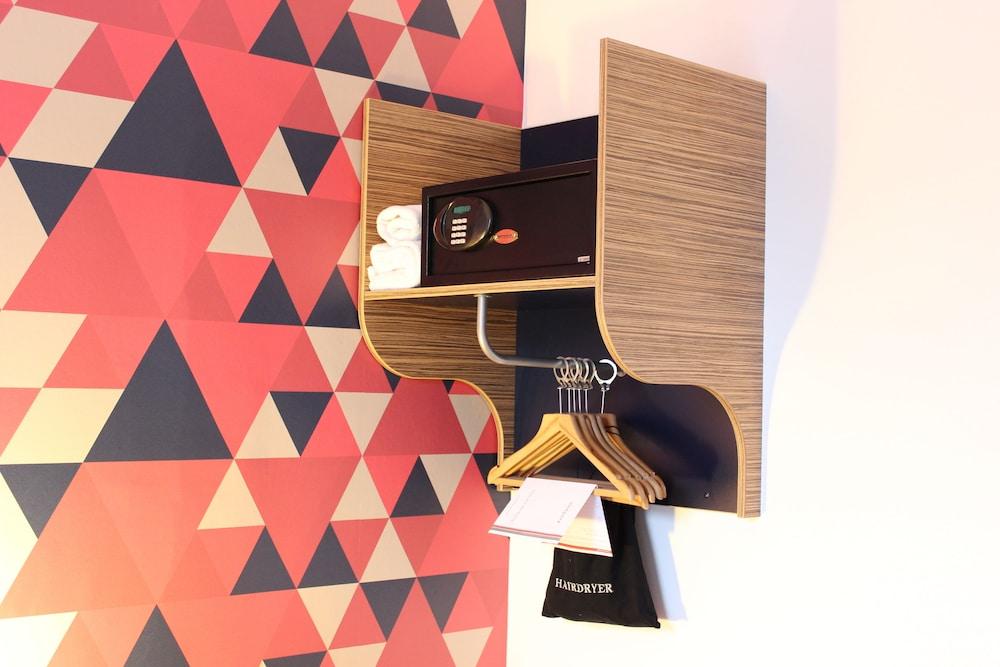 Hotel Cityroomz Edinburgh 3*