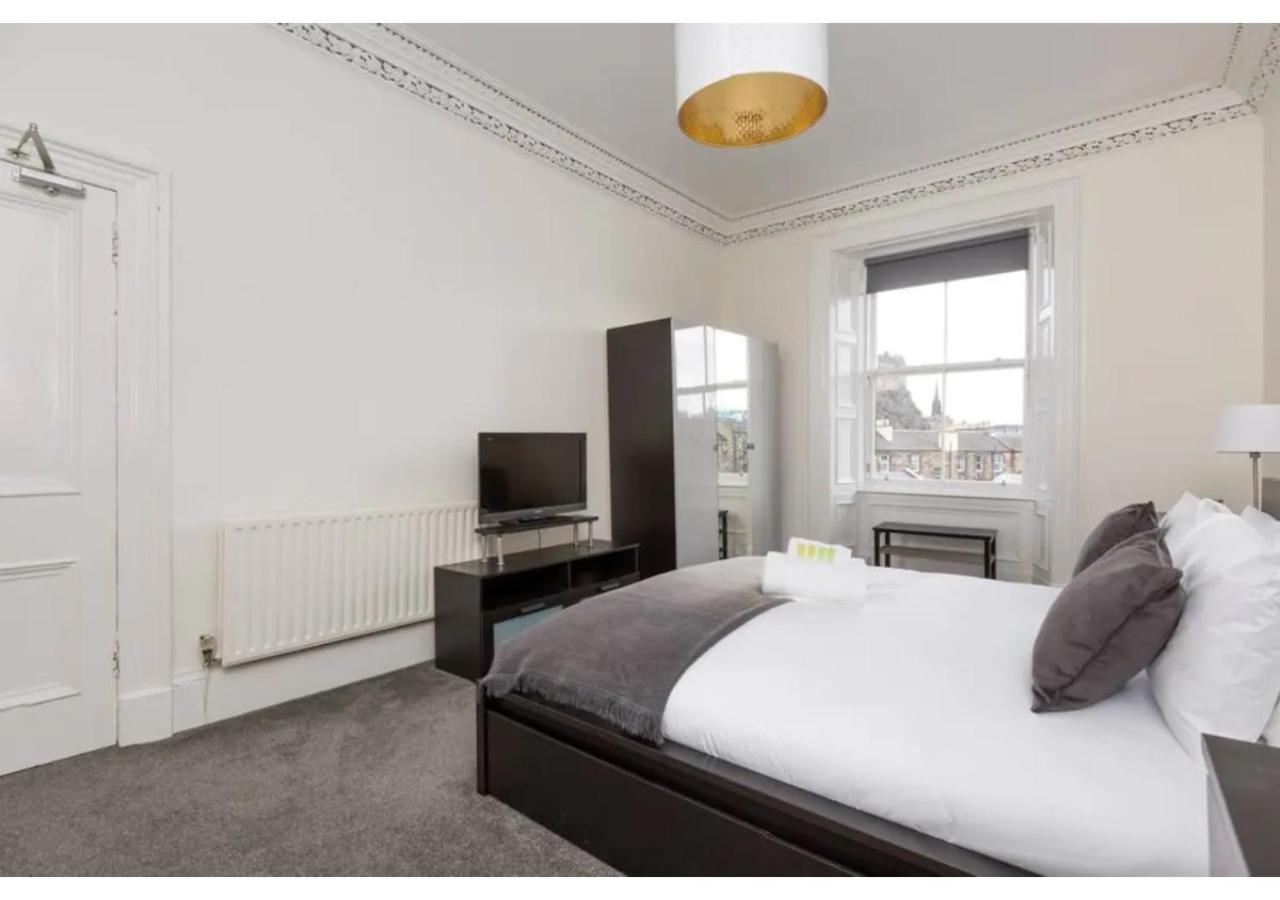 Apartment Joivy Elegant 4-Bedroom Flat Near Edinburgh Castle *