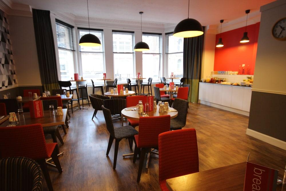 Cityroomz Edinburgh 3*