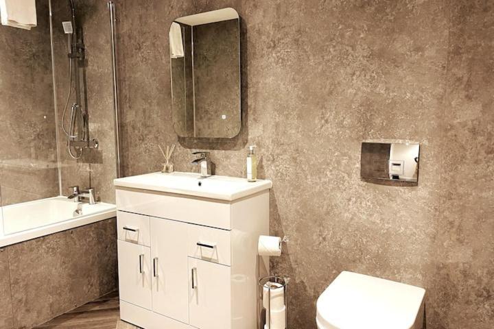 Montgomery Lovely 3 Bedroom With Private Garden In Centre Apartment Edinburgh