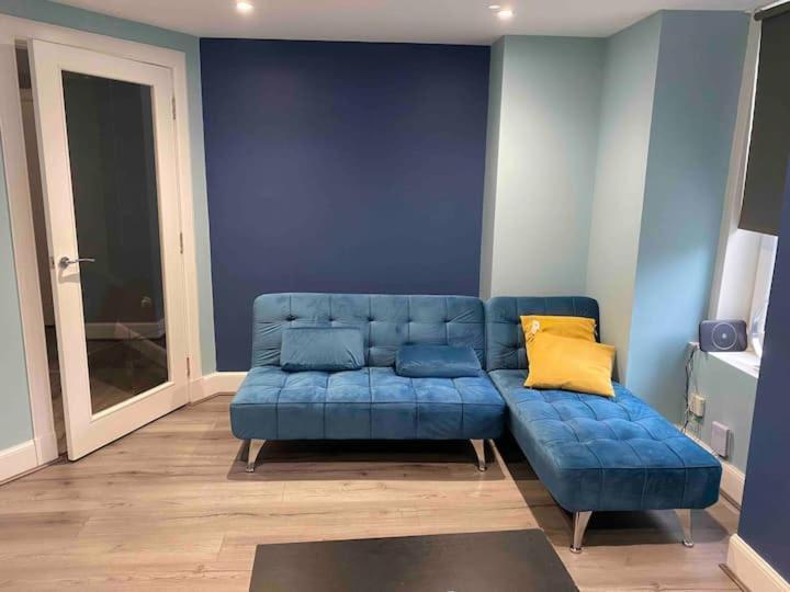 Apartment Montgomery Lovely 3 Bedroom With Private Garden In Centre *