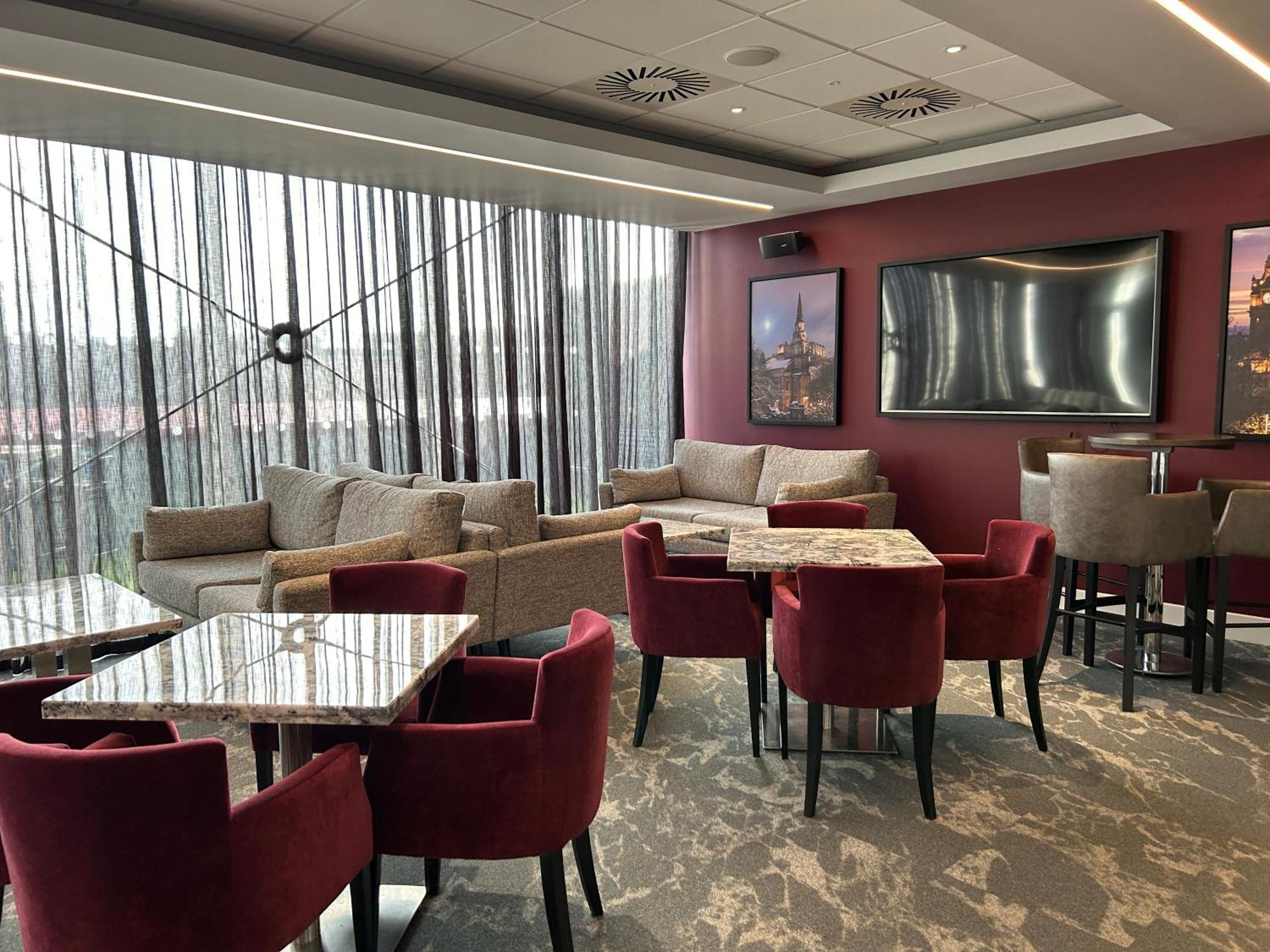 Tynecastle Park 4* Edinburgh