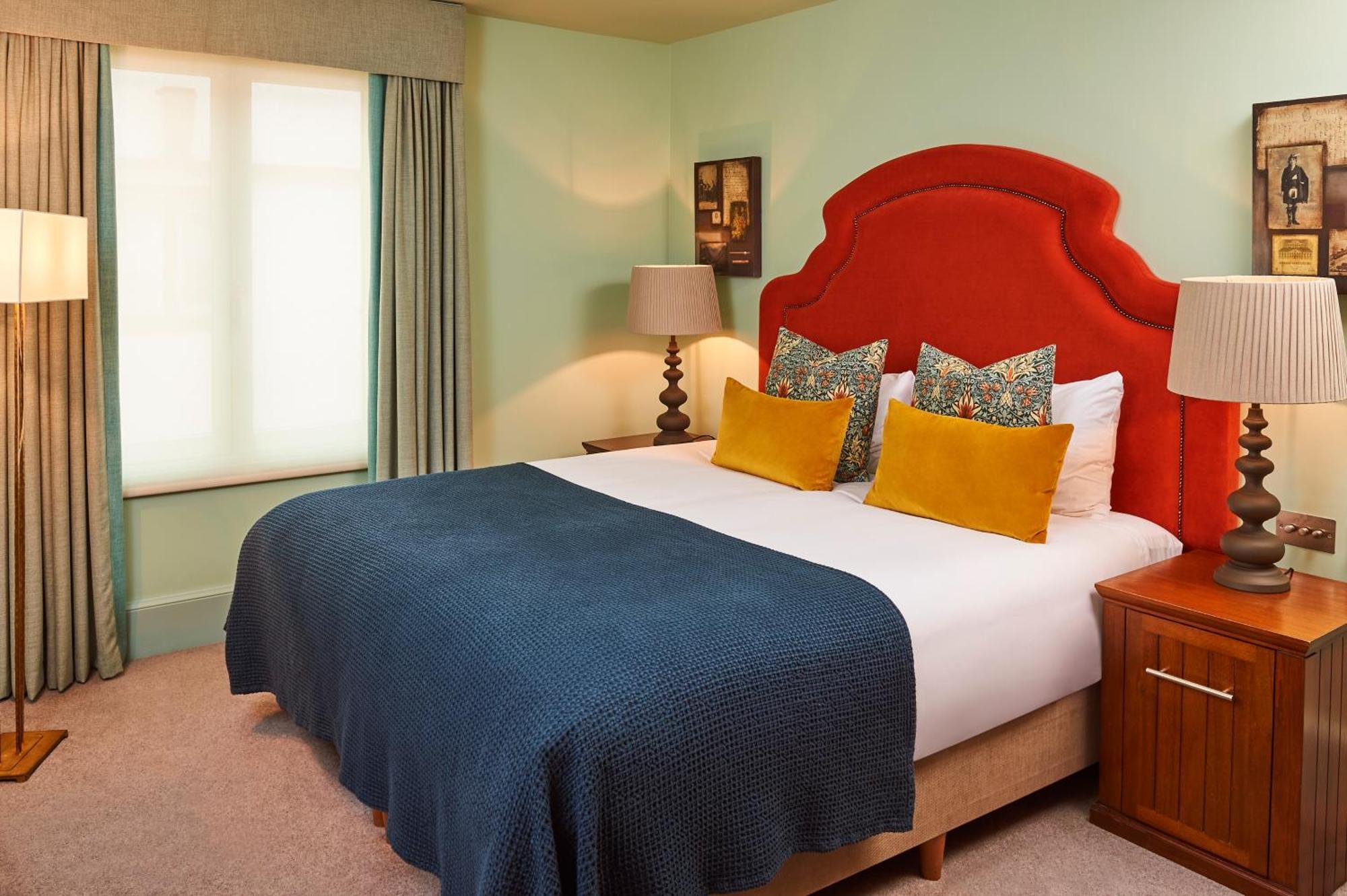 Du Vin Hotel 4*