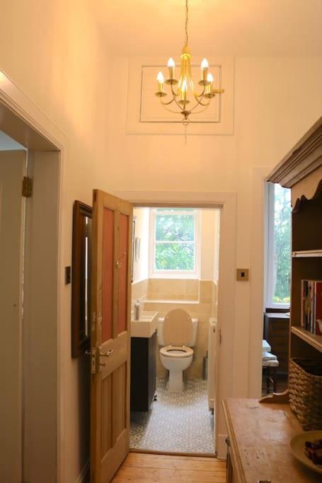 Seaside Historic Apartment EDI