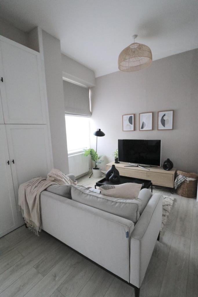 Apartment Modern Flat In *