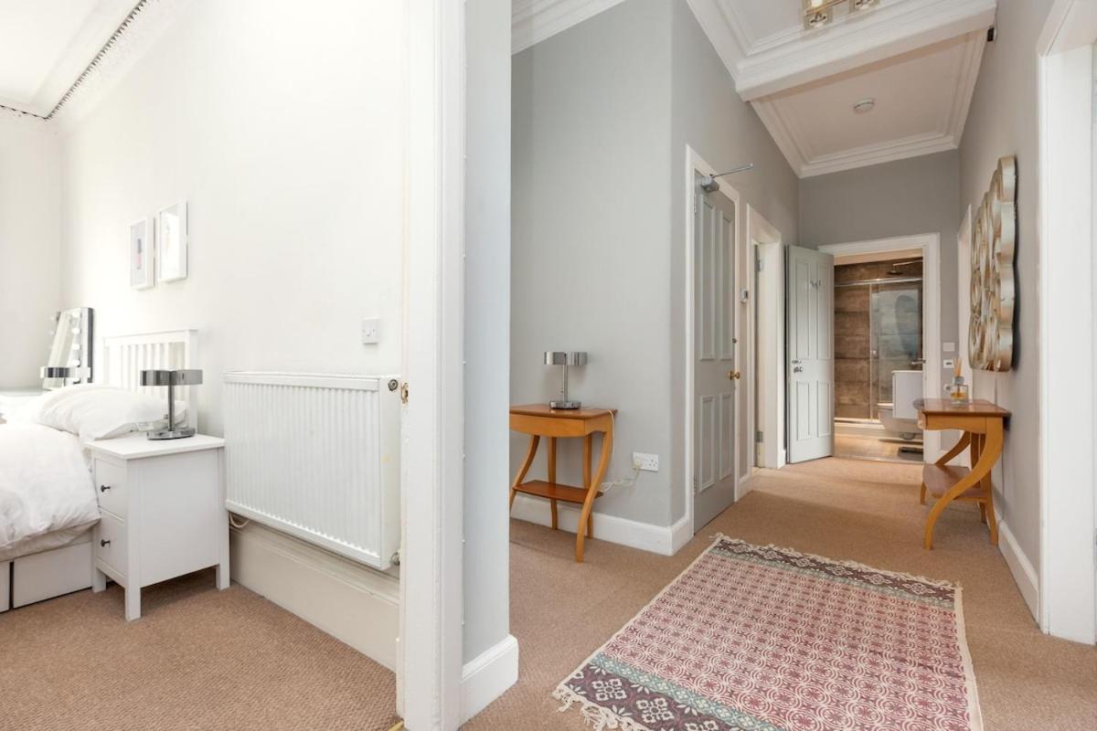 Spacious 3 Bed In Marchmont Apartment