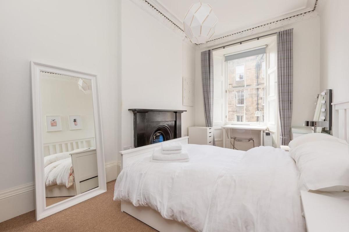 Spacious 3 Bed In Marchmont Apartment Edinburgh