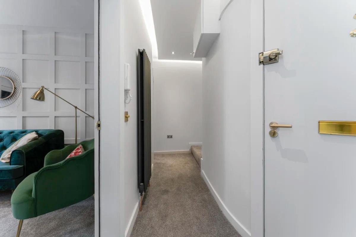 Warden's Close Apartment