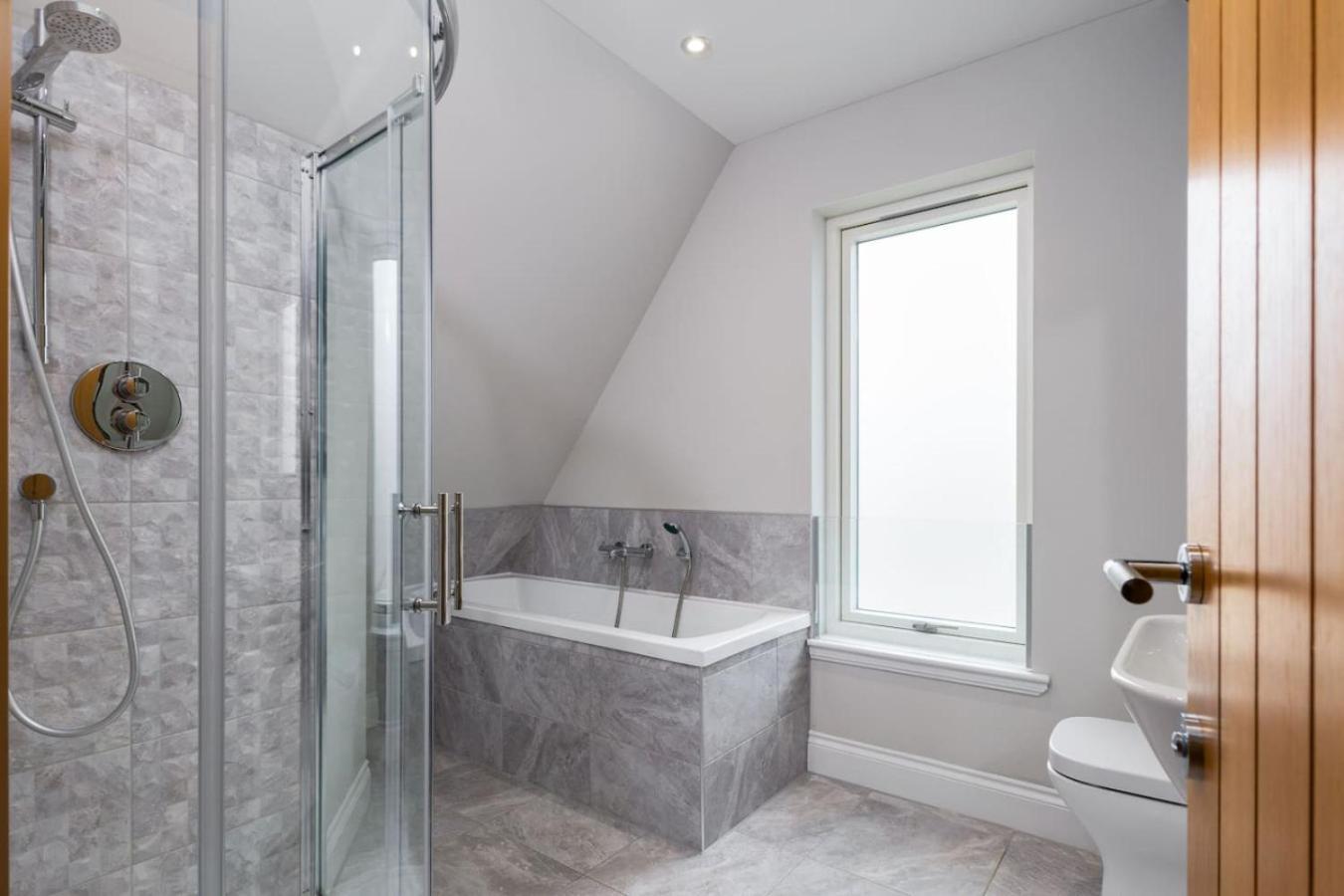 Ferienhaus Brunstane House - 15 Mins To Centre Edinburgh