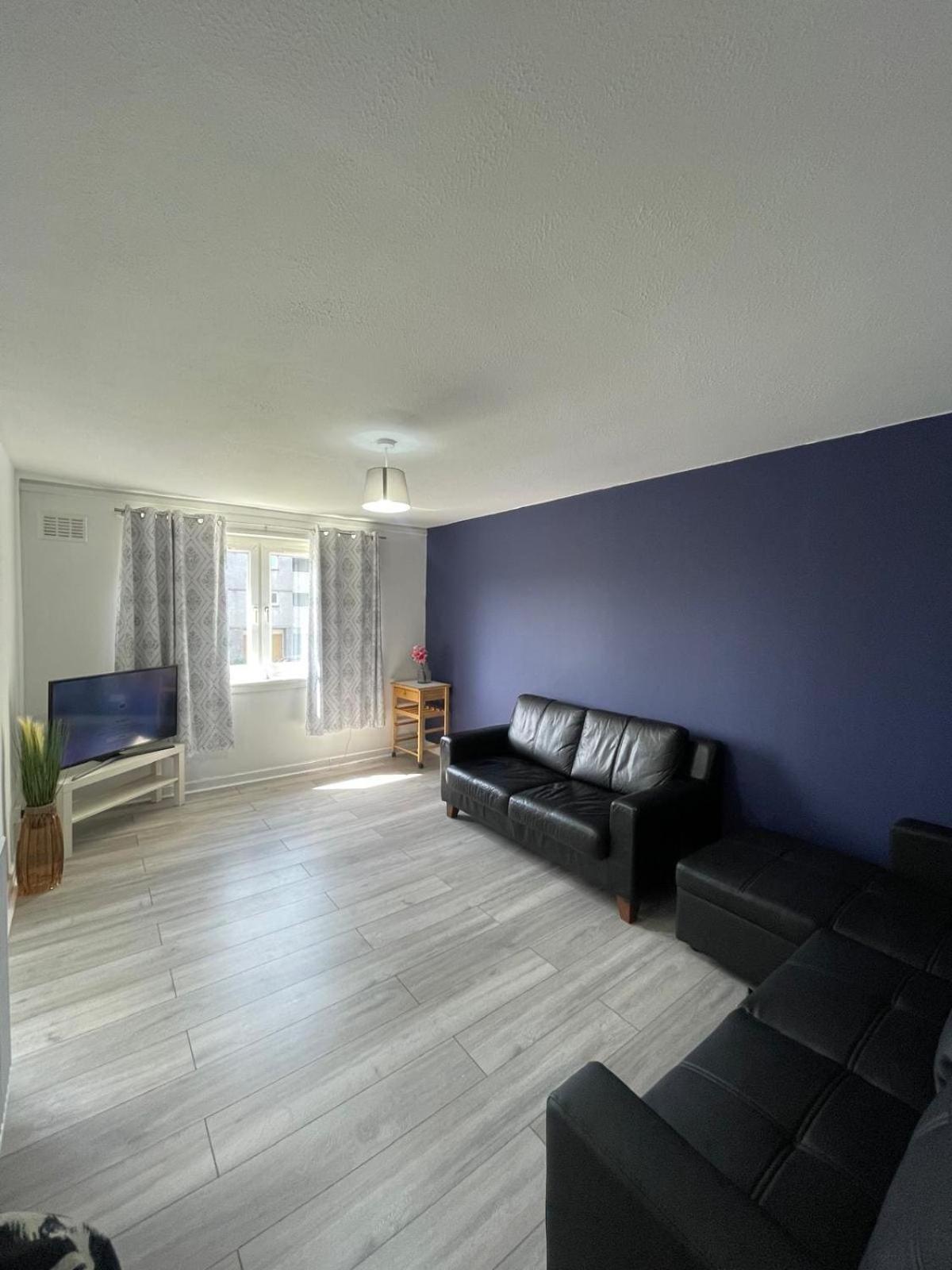 Citylink Retreat With Metro Access, Free Parking, Near Airport Apartment *