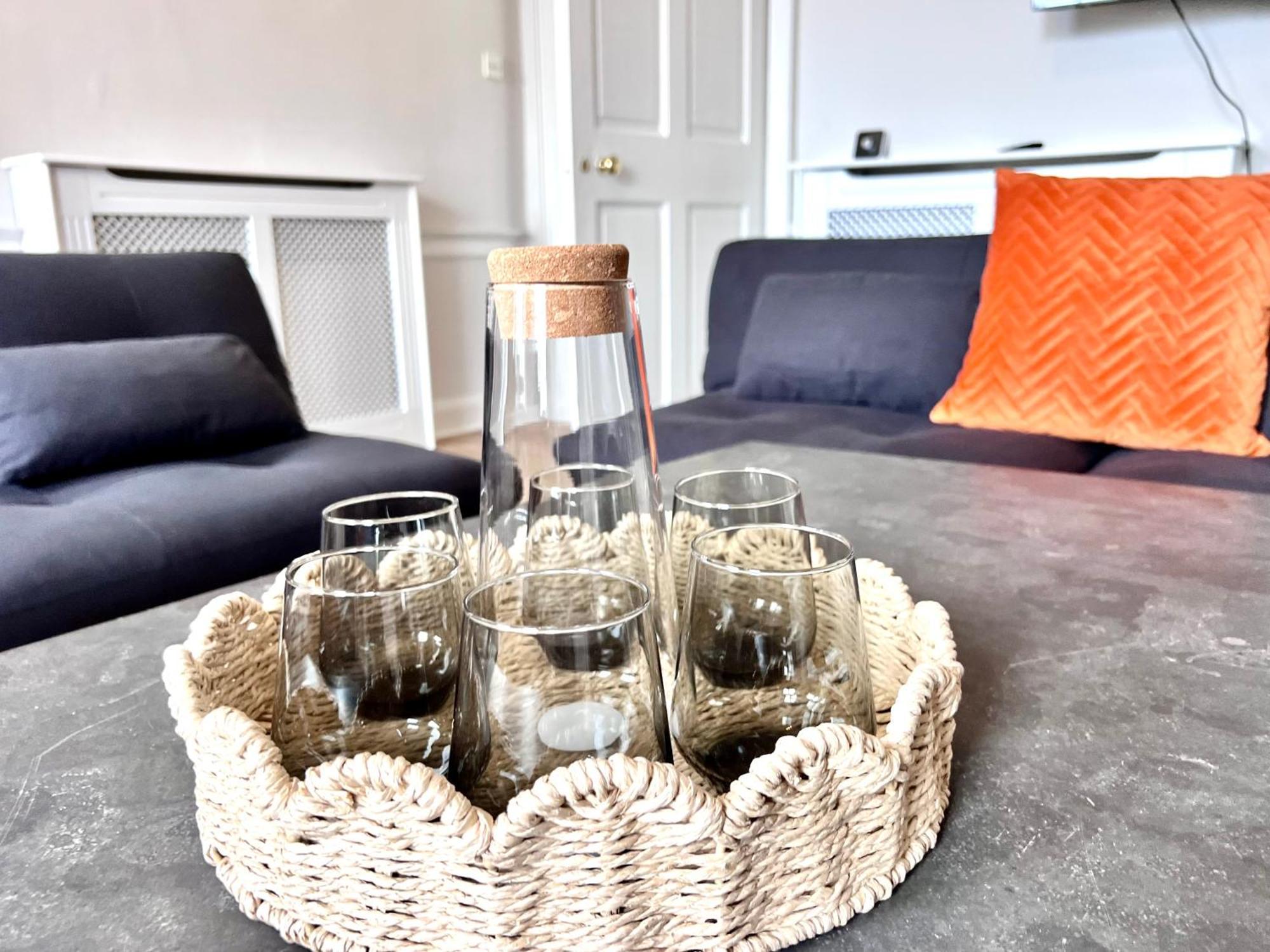 Apartment Heart Of The City- 3 Bedroom Oasis Edinburgh
