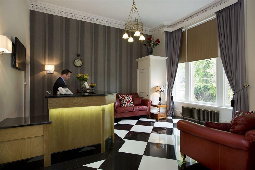 Royal Ettrick Hotel 3*