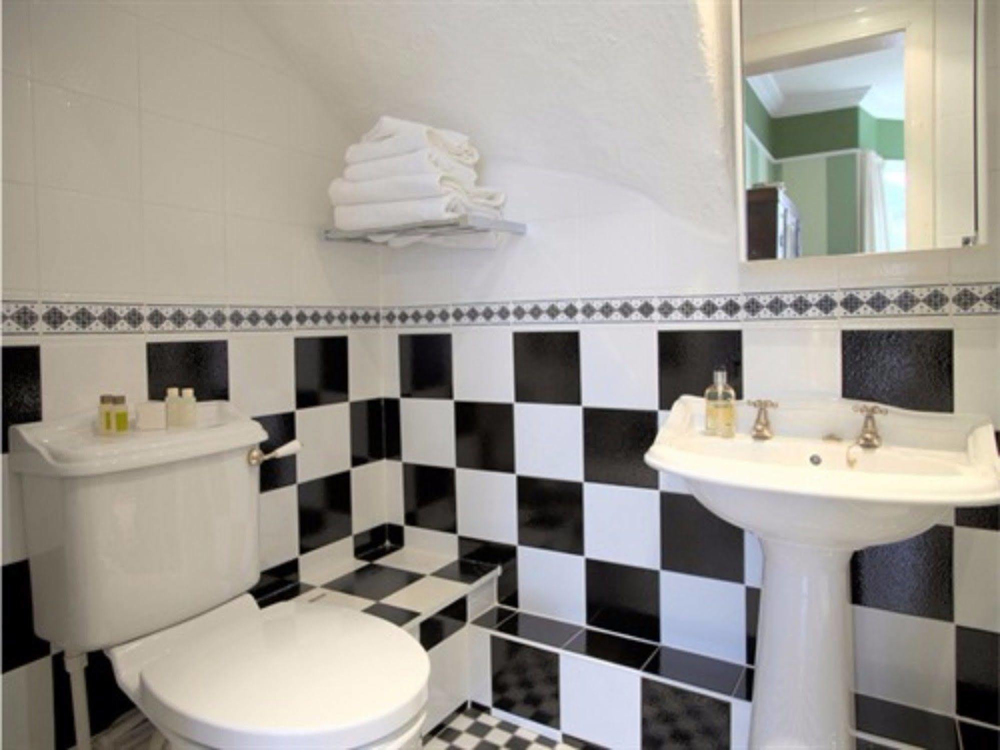 Cluaran House Guest house Edinburgh