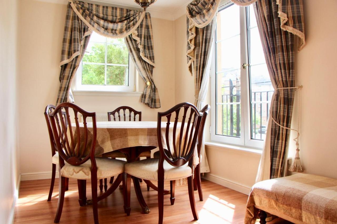 2 Bedroom Flat Near Centre Apartment
