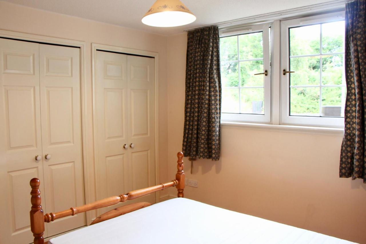 2 Bedroom Flat Near Centre