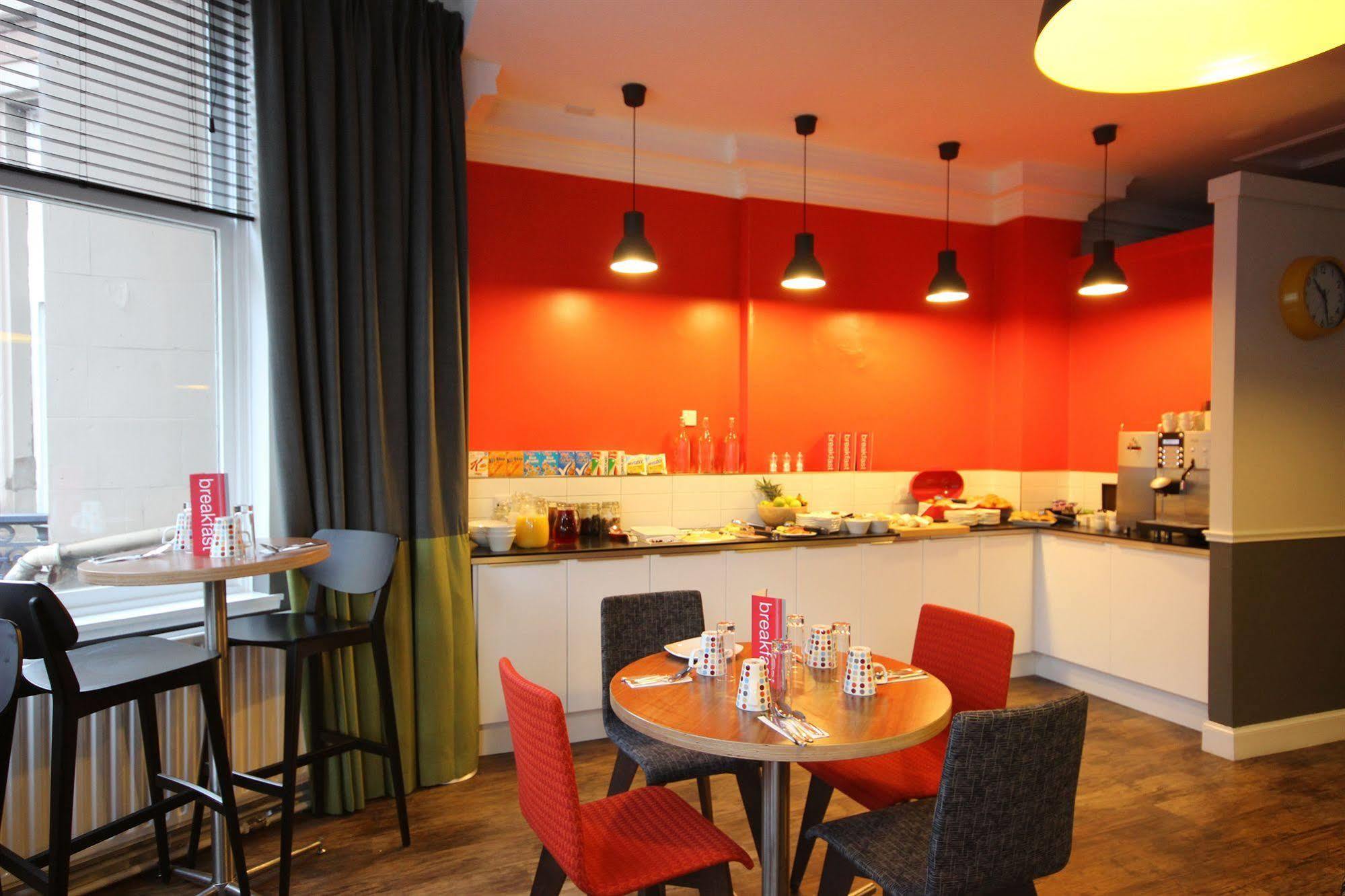 Hotel Cityroomz Edinburgh 3*
