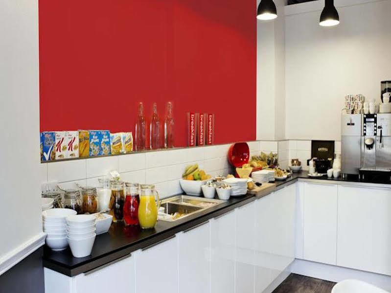 Cityroomz Edinburgh 3*
