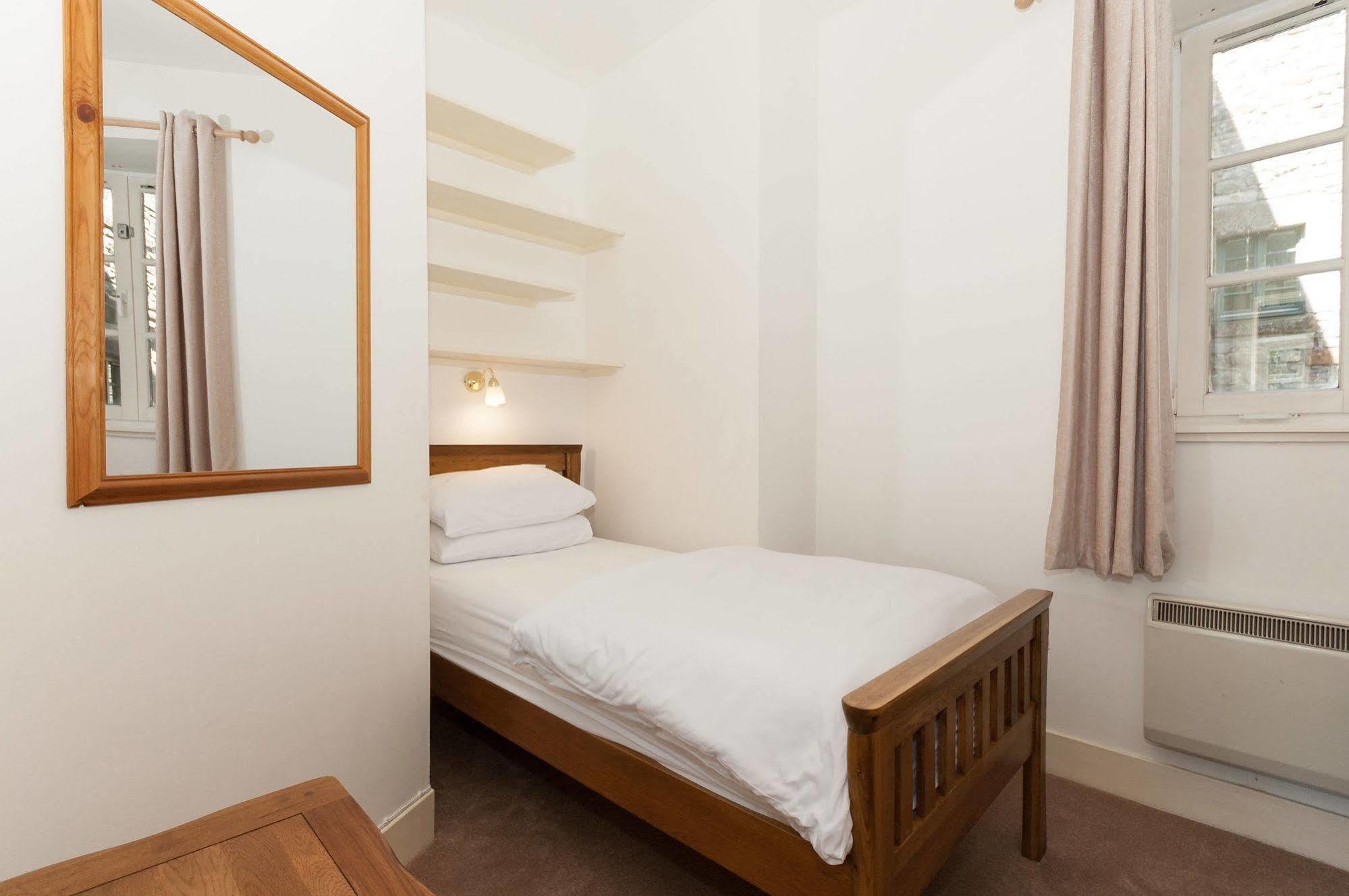 Crabbies Warehouse Apartment
