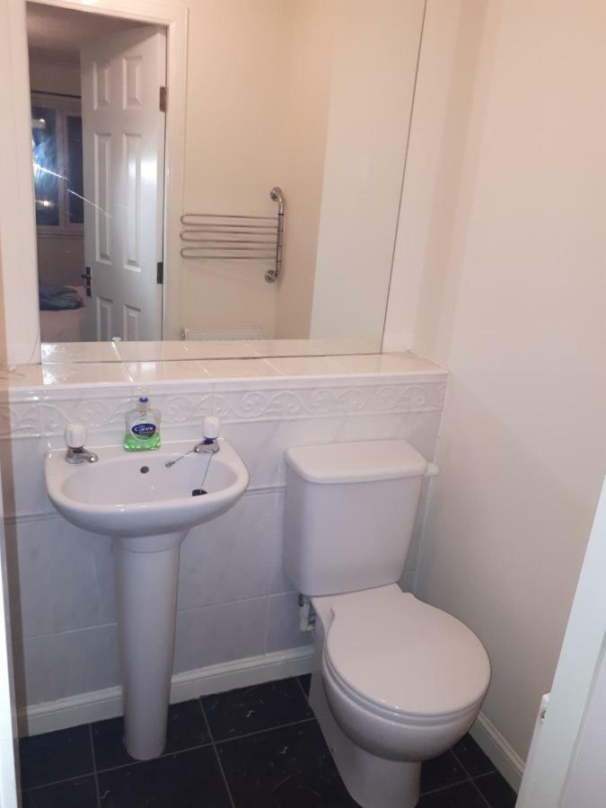 Central & Stylish 3 Bedroom, 2 Bath, Free Parking Edinburgh