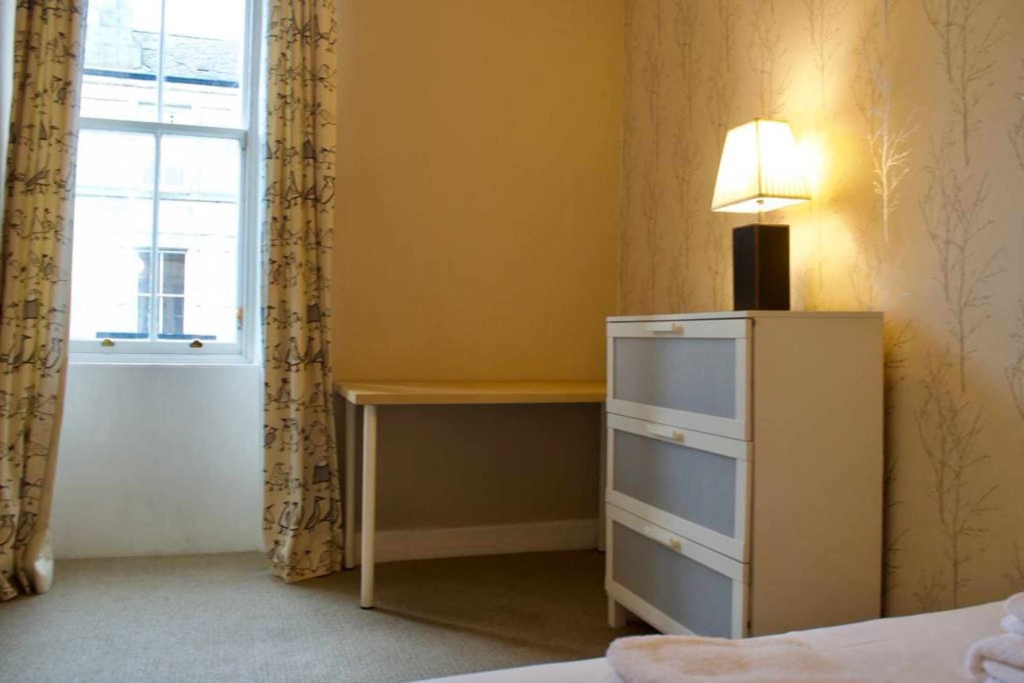 2 Bedroom Flat Near Centre *