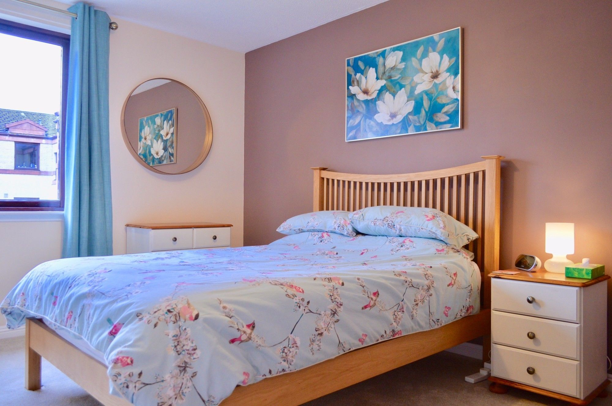 Apartment 2 Bedroom Flat In *