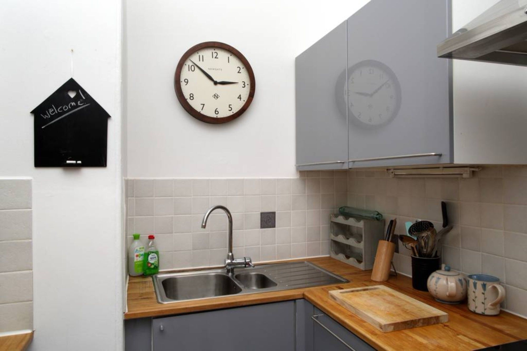 2 Bedroom Flat In New Town Apartment