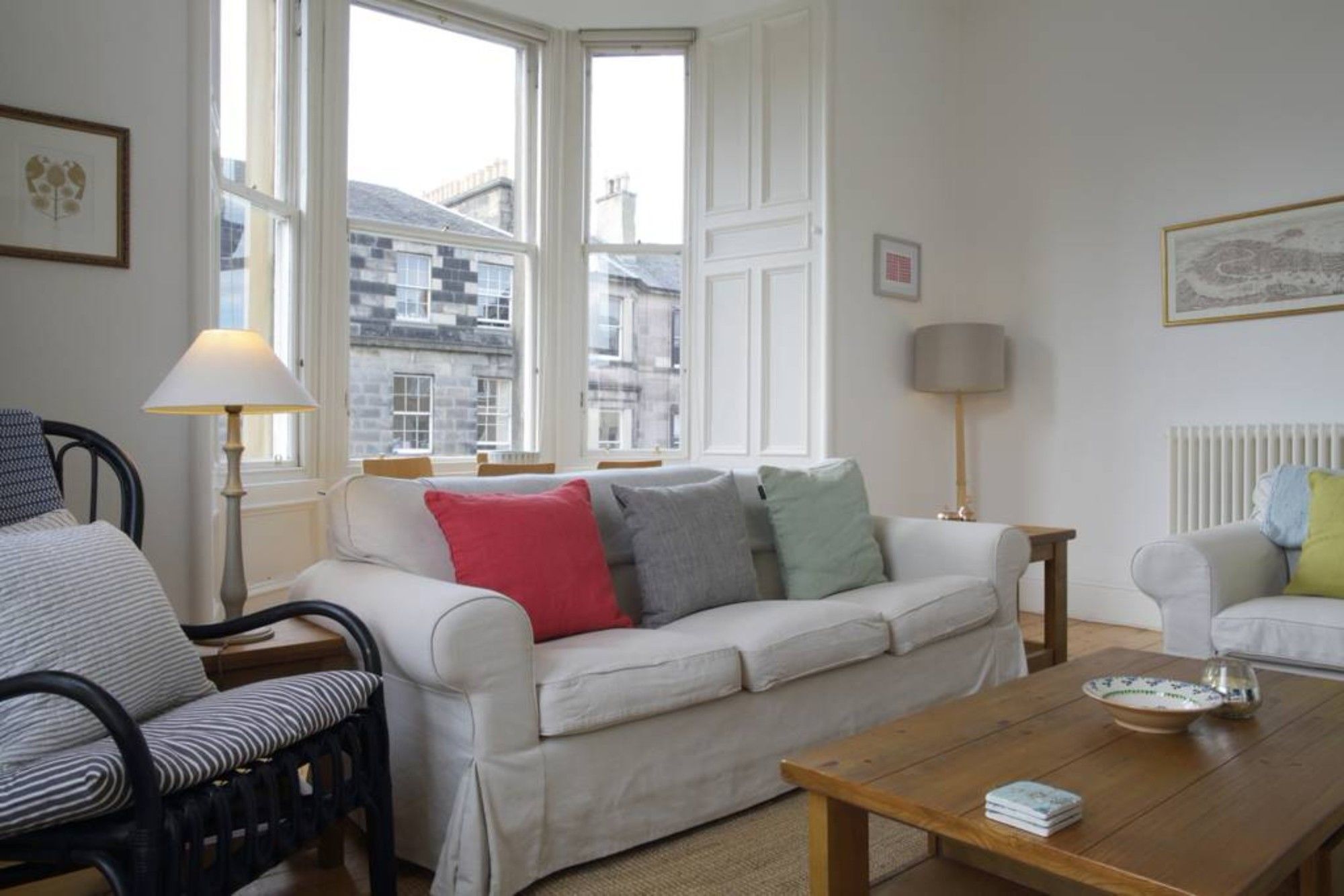2 Bedroom Flat In New Town *