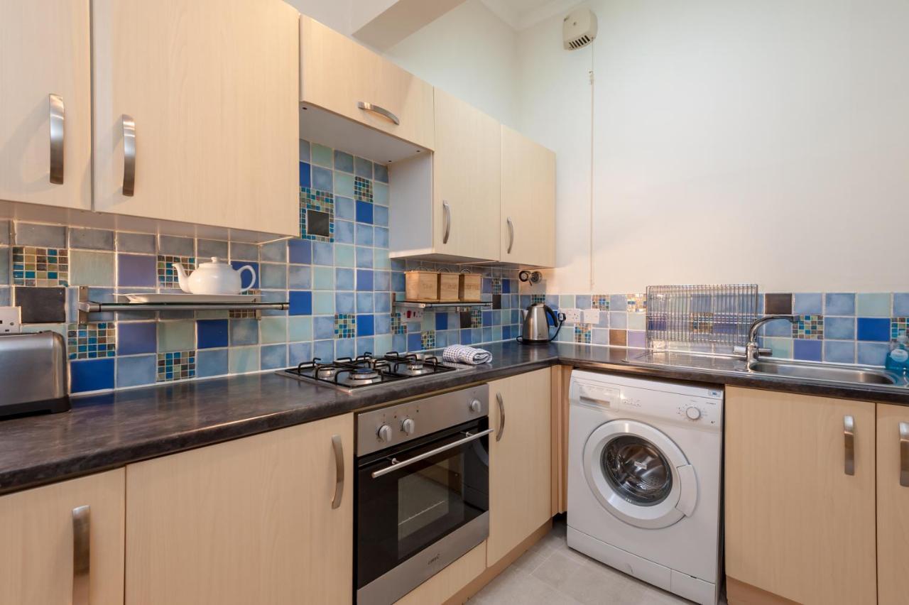 Rossie Place * Edinburgh