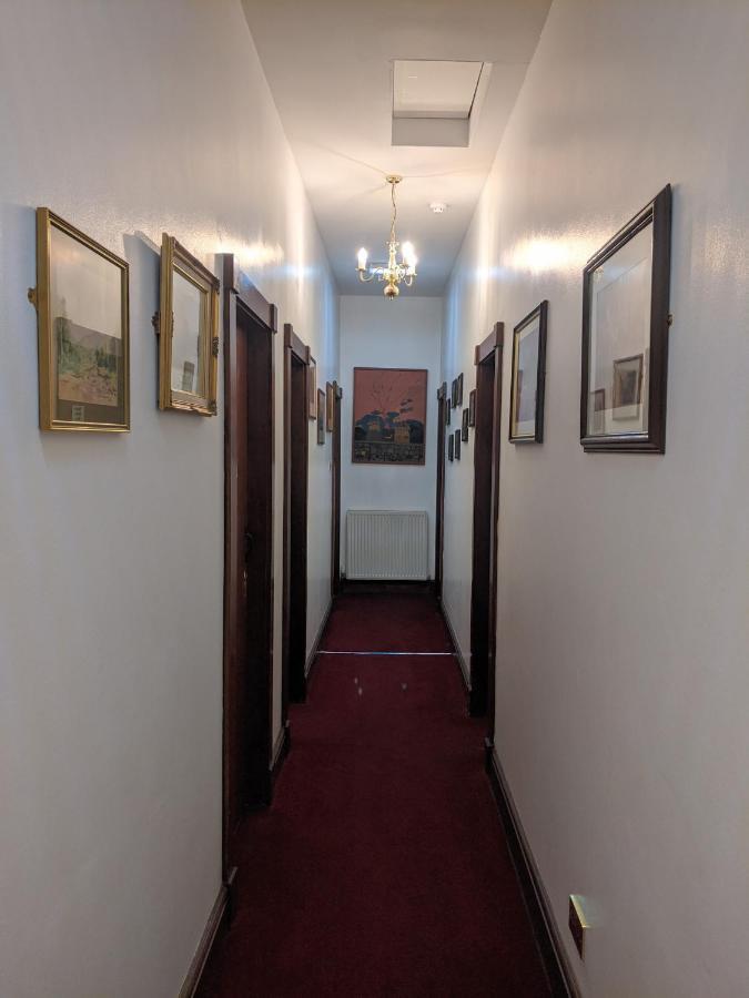 Hostel High Street *