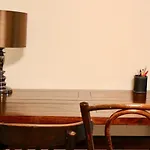 Comfortable Studio In The Heart Of Old Town! Sale!