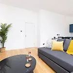 Joivy Glamorous1-Bed Flat Overlooking Grassmarket
