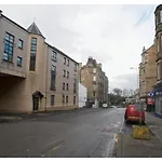 Joivy 1 Bed Flat Near Royal Botanic Gardens