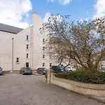 Central, Fully Equipped Flat W/Parking, Leith, Edinburgh