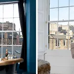 Spacious Modern City Centre Apartment Castle Views