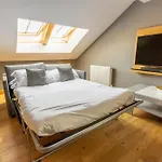Mono Suites Old Town