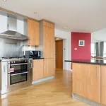 Portland Gardens - 403