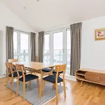 Portland Gardens - 403