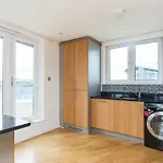 Portland Gardens - 403