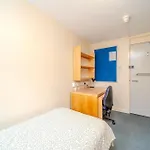 Joivy Budget 2, 4, 5 And 6 Bed Private Flats, In Historic Old Town (Adults Only)